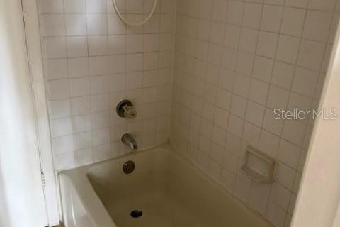 Condo in Altamonte Springs, Florida, 2 bedrooms  № 2201007 - photo 5