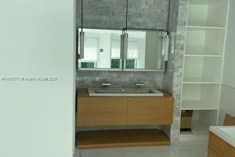 Купить виллу или дом в Майами-Бич, Флорида 4 спальни, 285.86м2, № 1964027 - фото 10