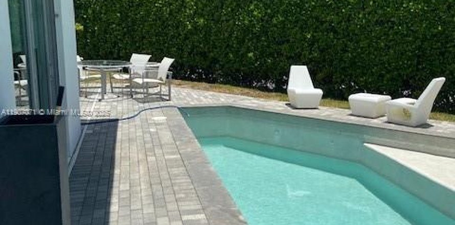 Дом в Майами-Бич, Флорида 4 спальни, 285.86м2 № 1964027