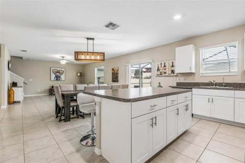 Villa ou maison à vendre à New Port Richey, Floride: 4 chambres, 239.87 m2 № 2218890 - photo 14