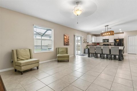 Villa ou maison à vendre à New Port Richey, Floride: 4 chambres, 239.87 m2 № 2218890 - photo 8