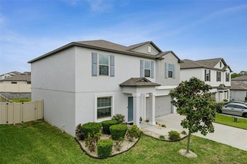 Villa ou maison à vendre à New Port Richey, Floride: 4 chambres, 239.87 m2 № 2218890 - photo 4