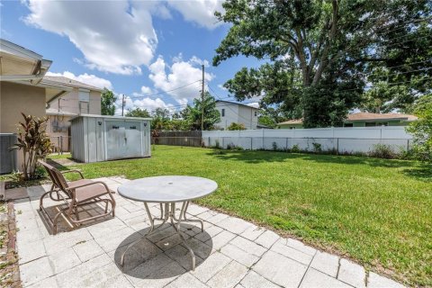 House in Saint Petersburg, Florida 3 bedrooms, 119.75 sq.m. № 1785451 - photo 29