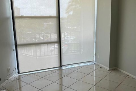 Condominio en alquiler en Hallandale Beach, Florida, 1 dormitorio, 81.29 m2 № 2085912 - foto 6