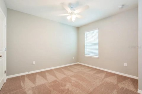 House in Lake Alfred, Florida 4 bedrooms, 205.13 sq.m. № 2118225 - photo 10