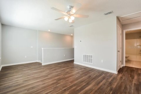 House in Lake Alfred, Florida 4 bedrooms, 205.13 sq.m. № 2118225 - photo 14