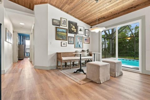 House in Clearwater, Florida 4 bedrooms, 233.18 sq.m. № 2391601 - photo 15