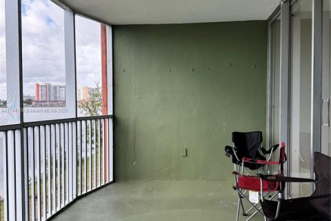 Купить кондоминиум в Майами, Флорида 2 спальни, 122.35м2, № 1961250 - фото 11