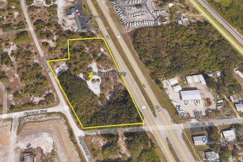 Immobilier commercial à St. Lucie, Floride № 2187312