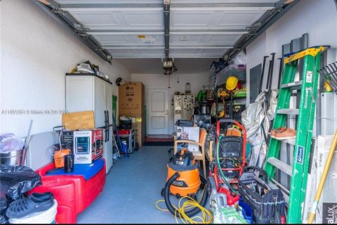 Купить таунхаус в Хомстед, Флорида 3 спальни, 146.79м2, № 2013970 - фото 16