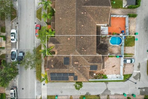 Купить таунхаус в Хомстед, Флорида 3 спальни, 146.79м2, № 2013970 - фото 2