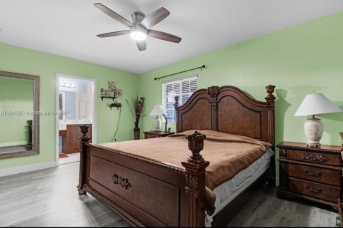 Купить таунхаус в Хомстед, Флорида 3 спальни, 146.79м2, № 2013970 - фото 10