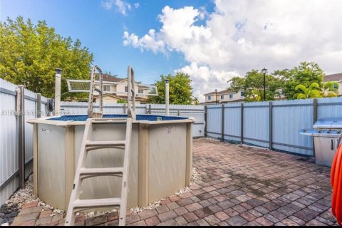 Купить таунхаус в Хомстед, Флорида 3 спальни, 146.79м2, № 2013970 - фото 15