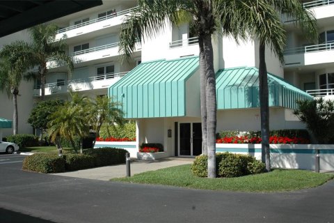 Condo in South Pasadena, Florida, 2 bedrooms  № 1428950 - photo 2