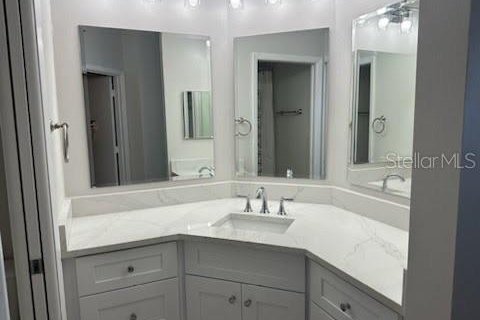 Condo in South Pasadena, Florida, 2 bedrooms  № 1428950 - photo 7