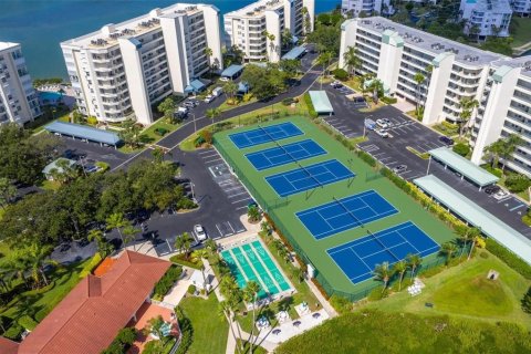 Condo in South Pasadena, Florida, 2 bedrooms  № 1428950 - photo 26