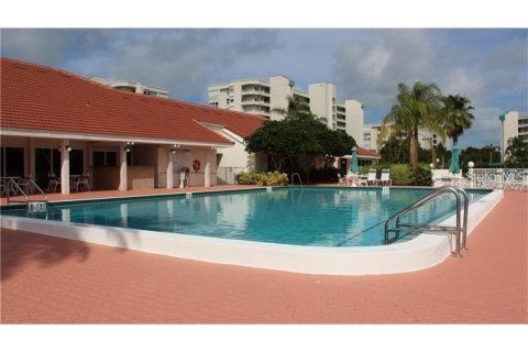 Condo in South Pasadena, Florida, 2 bedrooms  № 1428950 - photo 18