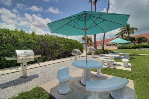 Condo in South Pasadena, Florida, 2 bedrooms  № 1428950 - photo 17