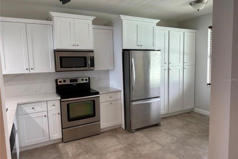 Condo in South Pasadena, Florida, 2 bedrooms  № 1428950 - photo 4