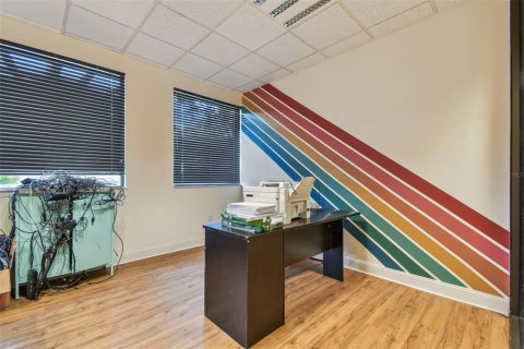 Купить коммерческую недвижимость в Сент-Питерсберг, Флорида 907.1м2, № 1856282 - фото 19
