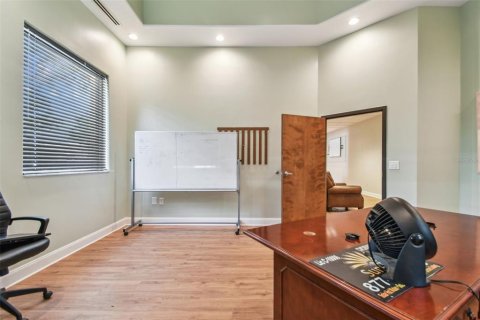 Купить коммерческую недвижимость в Сент-Питерсберг, Флорида 907.1м2, № 1856282 - фото 14