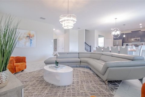 House in Davenport, Florida 6 bedrooms, 310.2 sq.m. № 1634773 - photo 7