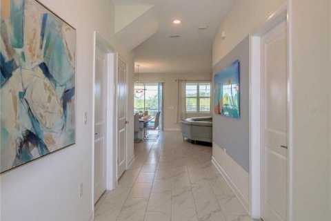 House in Davenport, Florida 6 bedrooms, 310.2 sq.m. № 1634773 - photo 6