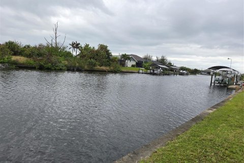 Terreno en venta en Port Charlotte, Florida № 1561416 - foto 4