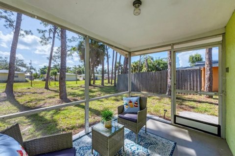 Propiedad comercial en venta en Englewood, Florida, 2 dormitorios, 95.78 m2 № 1874004 - foto 3