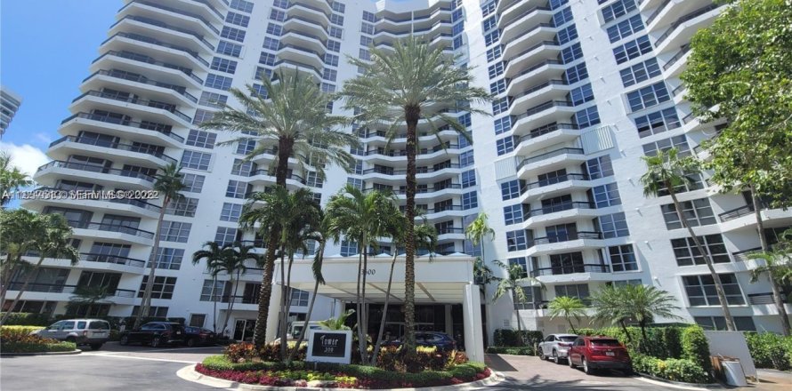 Condominio en Aventura, Florida, 2 dormitorios  № 1995502