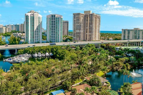 Condominio en alquiler en Aventura, Florida, 2 dormitorios, 101.36 m2 № 1995502 - foto 16