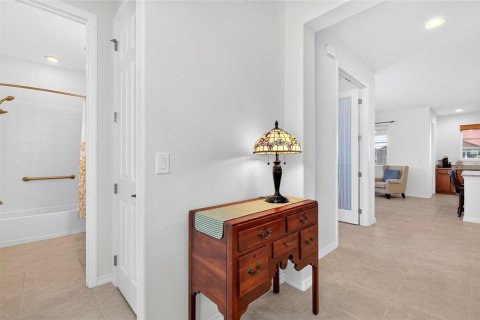 Villa ou maison à vendre à Ocala, Floride: 2 chambres, 159.42 m2 № 2436752 - photo 5