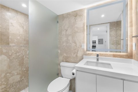 Condominio en venta en Miami Beach, Florida, 1 dormitorio, 60.76 m2 № 2087182 - foto 12