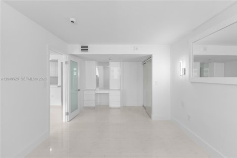 Condominio en venta en Miami Beach, Florida, 1 dormitorio, 60.76 m2 № 2087182 - foto 14