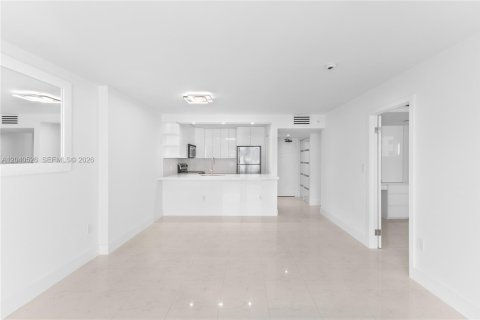 Condominio en venta en Miami Beach, Florida, 1 dormitorio, 60.76 m2 № 2087182 - foto 8