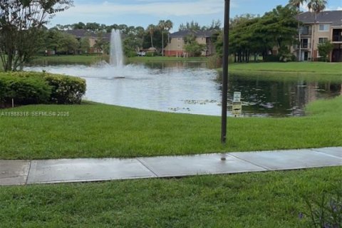 Condo in West Palm Beach, Florida, 1 bedroom  № 2050480 - photo 9