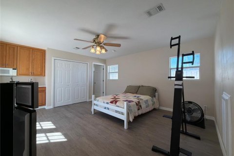 House in Belleair Beach, Florida 3 bedrooms, 189.8 sq.m. № 2093258 - photo 27