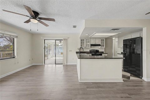 Casa en venta en Spring Hill, Florida, 3 dormitorios, 120.68 m2 № 2107114 - foto 17