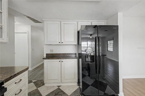 Casa en venta en Spring Hill, Florida, 3 dormitorios, 120.68 m2 № 2107114 - foto 22