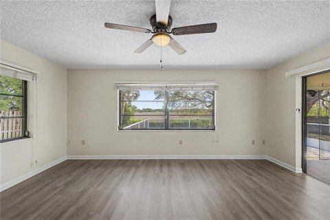 Casa en venta en Spring Hill, Florida, 3 dormitorios, 120.68 m2 № 2107114 - foto 16
