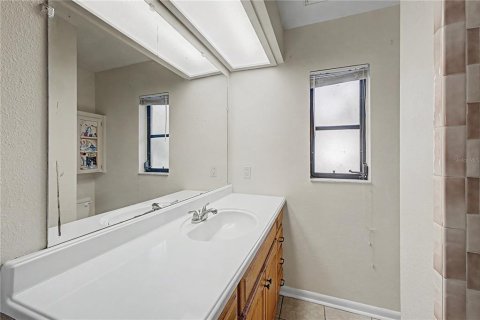Casa en venta en Spring Hill, Florida, 3 dormitorios, 120.68 m2 № 2107114 - foto 28