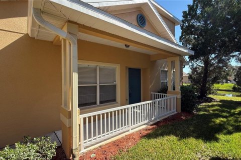 Townhouse in Tampa, Florida 3 bedrooms, 155.15 sq.m. № 1514385 - photo 6