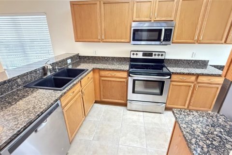Townhouse in Tampa, Florida 3 bedrooms, 155.15 sq.m. № 1514385 - photo 17