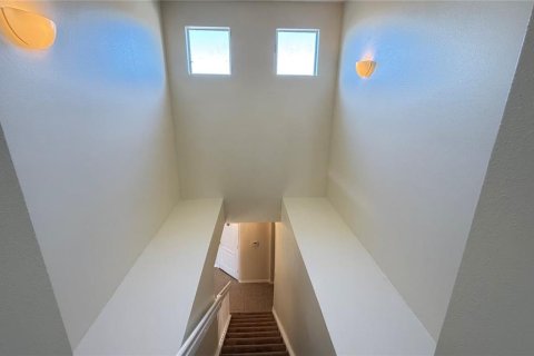 Townhouse in Tampa, Florida 3 bedrooms, 155.15 sq.m. № 1514385 - photo 28