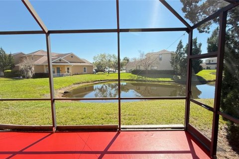 Townhouse in Tampa, Florida 3 bedrooms, 155.15 sq.m. № 1514385 - photo 12