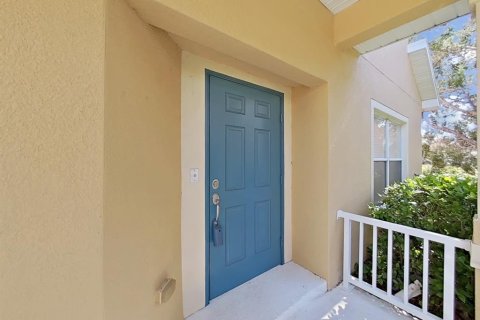 Townhouse in Tampa, Florida 3 bedrooms, 155.15 sq.m. № 1514385 - photo 8