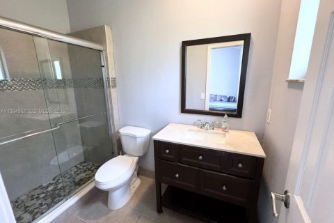 Снять в аренду кондоминиум в Форт-Лодердейл, Флорида 2 спальни, 94.02м2, № 2048255 - фото 16