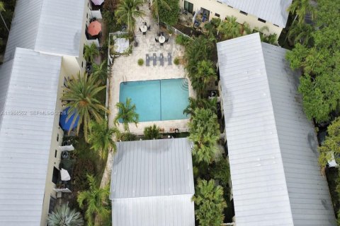 Снять в аренду кондоминиум в Форт-Лодердейл, Флорида 2 спальни, 94.02м2, № 2048255 - фото 18