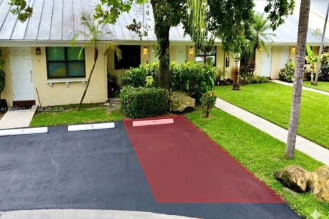 Снять в аренду кондоминиум в Форт-Лодердейл, Флорида 2 спальни, 94.02м2, № 2048255 - фото 2