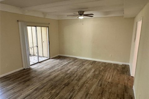 Condo in Gainesville, Florida, 3 bedrooms  № 1541582 - photo 7
